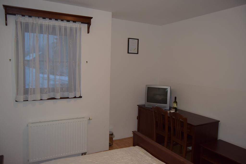 Farm Stay Frank Ozmec Wine And Glamping Estate Ljutomer Kamer foto