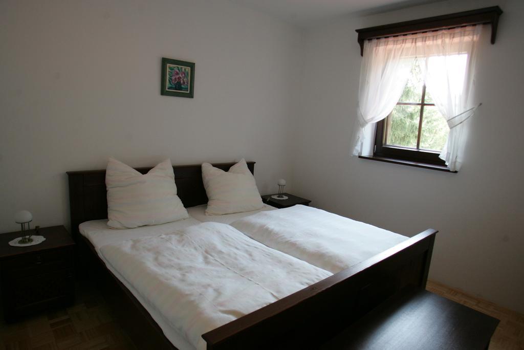 Farm Stay Frank Ozmec Wine And Glamping Estate Ljutomer Kamer foto